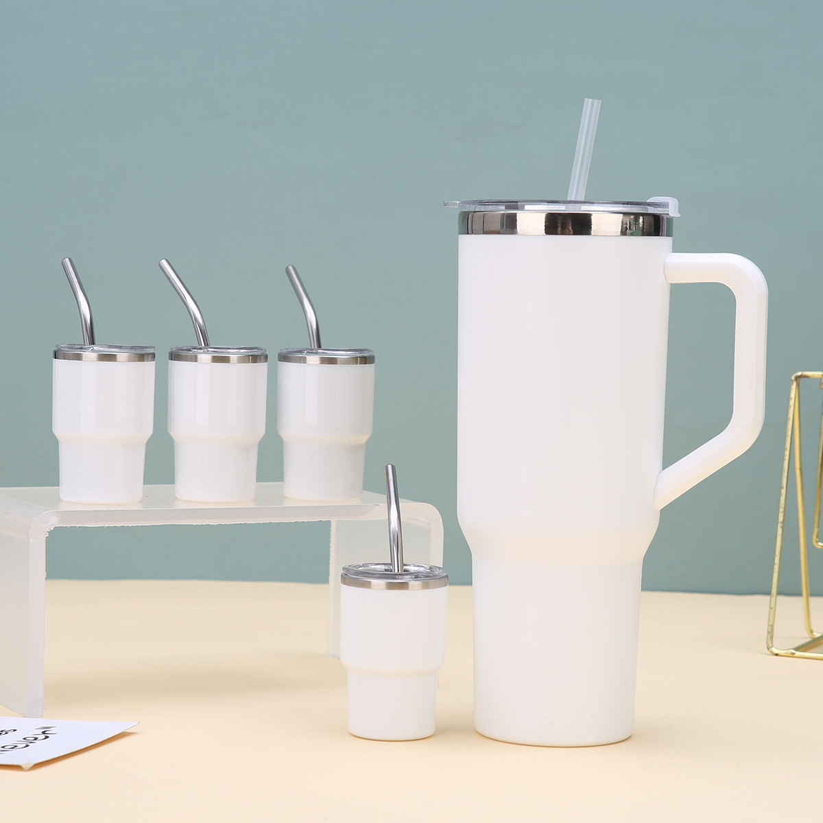 Nuevo conjunto de cinco piezas de acero exterior de plástico 40oz taza de hielo de gran capacidad taza de paja de color sólido taza de mango portátil