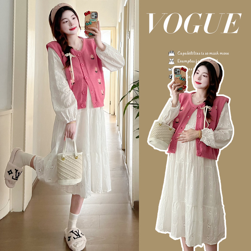 Maternity Dress Early Spring French Sweet Temperament Embroidered Knitted Vest+Loose Dress Covering Pregnancy Belly