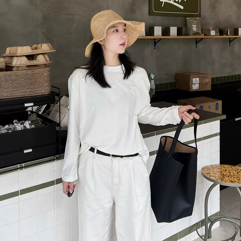 棉混纺圆领白色花朵型手工钉珠长袖T恤女2025秋新款高级感上衣