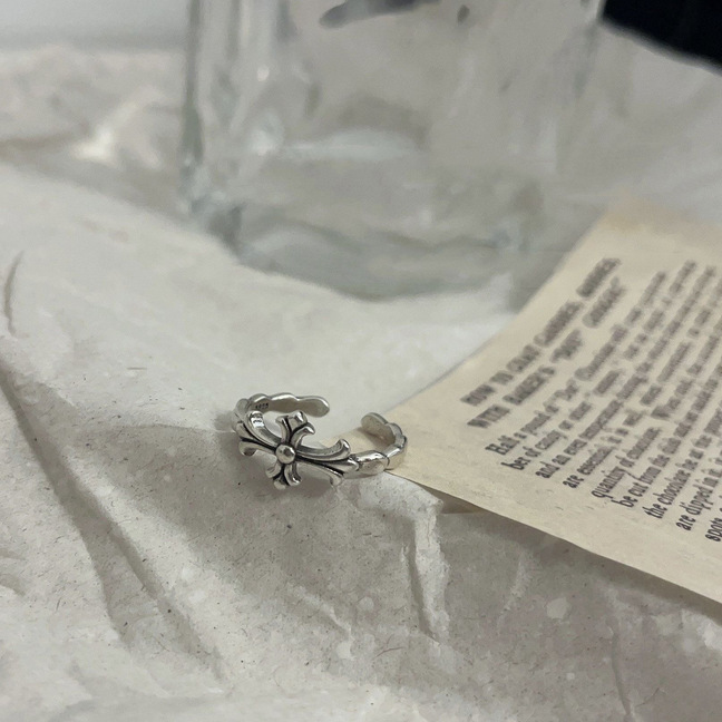 Single Cross Ring