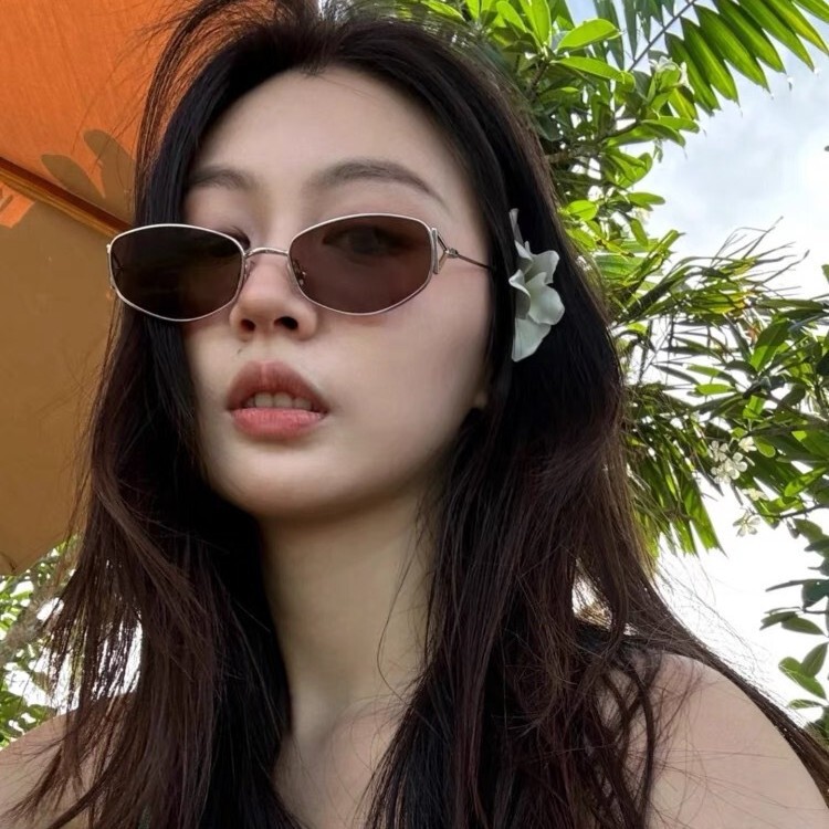 复古港风椭圆个性金属镂空茶色墨镜女海边度假防紫外线遮阳太阳镜|undefined