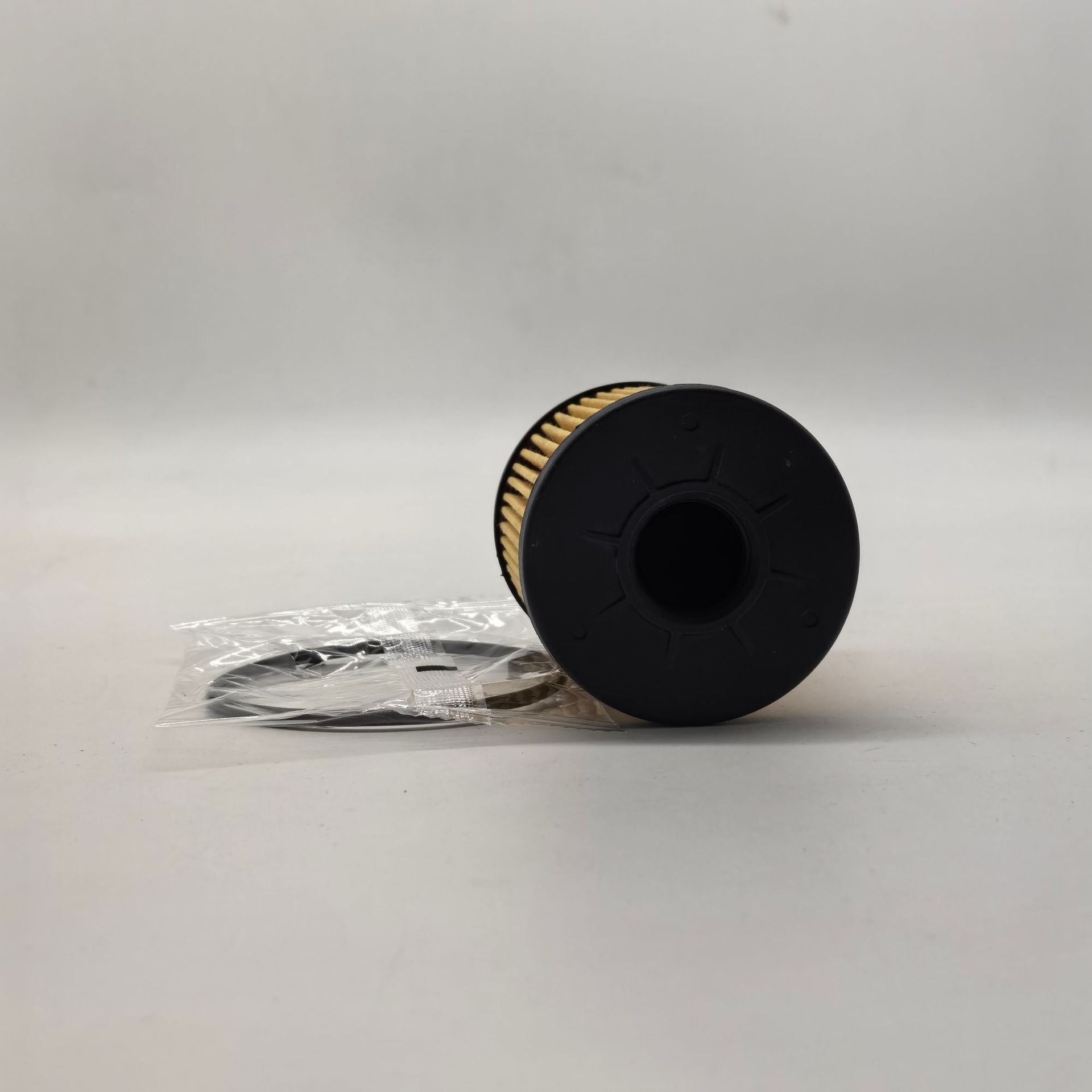 Lingrui Engine Oil Filter Lubricant Filter Ms1-6744-Aa Accessories Oil Filter