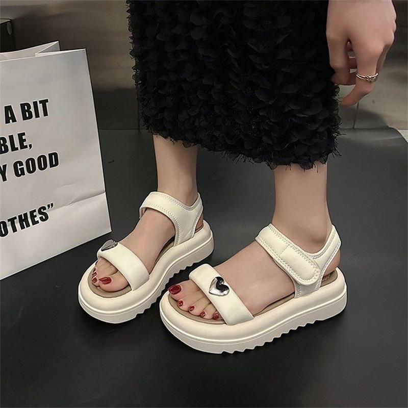Una sensación de mierda gruesa con sandalias para mujeres con una base suave confortable velcro antideslizante para absorber el sudor, sandalias muffin coreanas