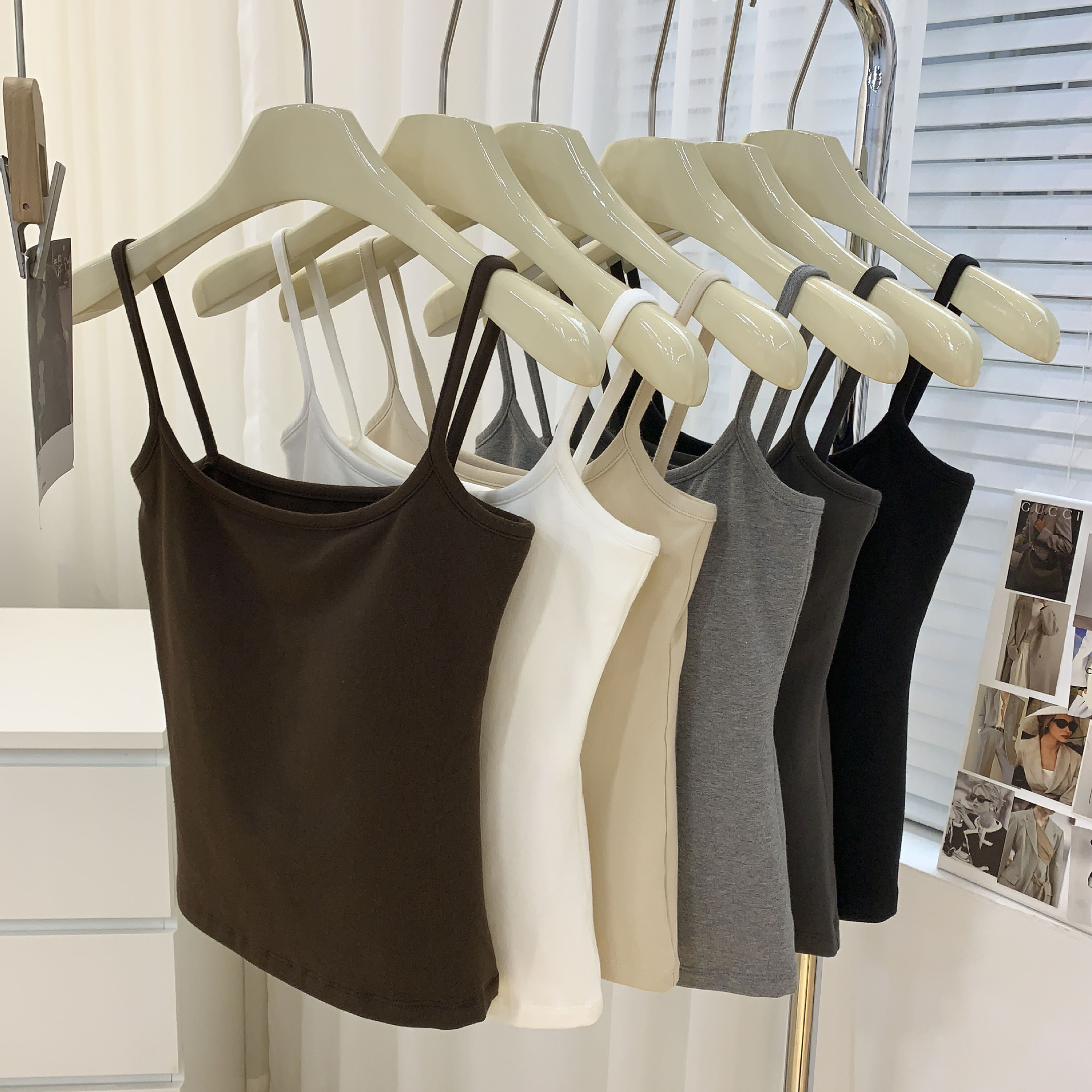 American-style camisole bra for women, 2024 Spring/Summer new style, high-end inner layer with padded bra top.