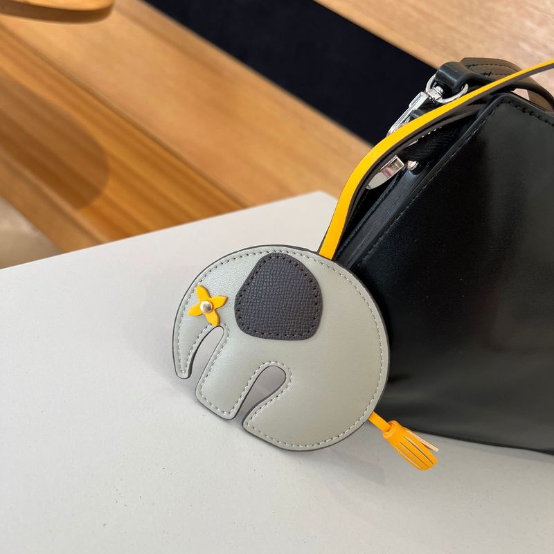 かわいいL vレディースバッグチャームかわいい象ペンダント本革バッグペンダント2025新しいクロスボーダーホットスタイル工場直販|undefined