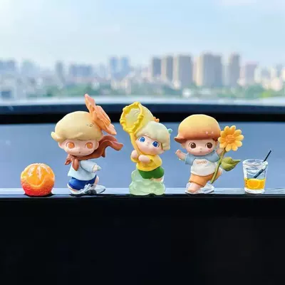 Bubble Mart Dimoo Car Car ornaments - standard-dimo-no-2-no-5-no-6-will-give-you-orange-n