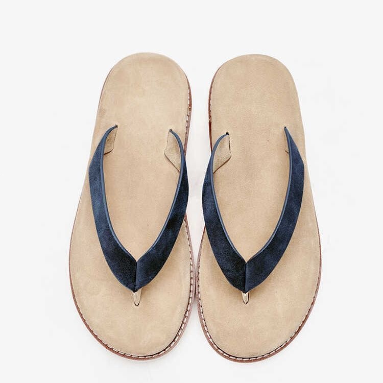 Soft Leather Flip-Flops for Men, Summer Breathable Casual Youth Sandals, Flat-Soled Trendy Personalized Flip-Flops, Beach Shoes Soft Leather Flip-Flops for Men, Summer Breathable Casual Youth Sandals, Flat-Soled Trendy Personalized Flip-Flops, Beach Shoes