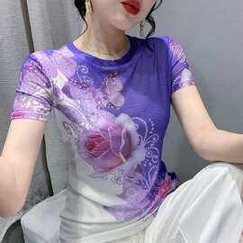 新款欧洲站女装批发梦幻超仙字母花朵T恤时髦数码印花渐变色小衫