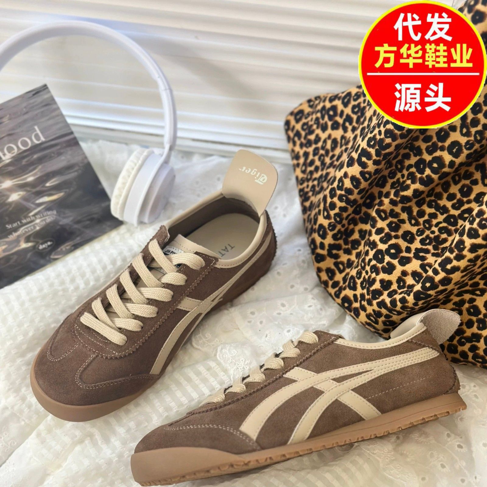 2026 primavera y otoño nueva cabeza redonda plana lazos casuales Gump zapatos de entrenamiento único zapatos de entrenamiento de la escuela zapatos de skate retro