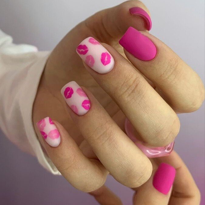 New Valentine's Day Nail Art Pieces, Rose Red Lips, Short Square Nail Pieces, Frosted Sterling Silver Press-On Fake Nails