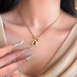 项链;耳钉;耳环