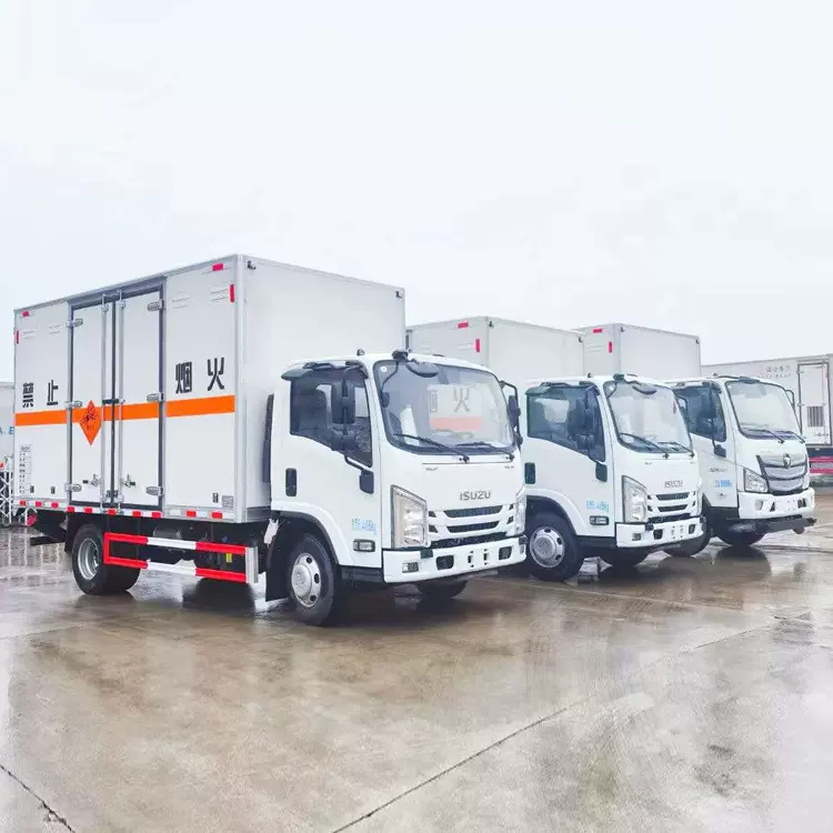 江淮3米4危险品厢式车栏板式危险品运输车质量保障