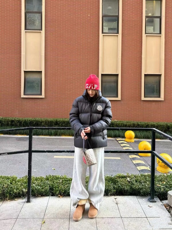 25新款蒙家羽绒服立领加厚保暖宽松时尚大logo徽标男女同款羽绒服|undefined