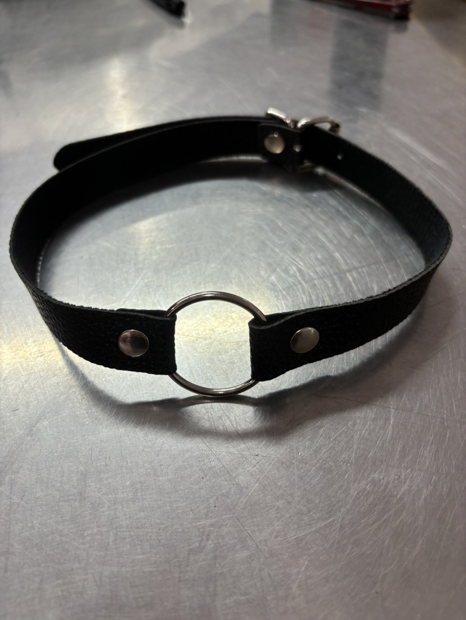 Jiuai SM Mouth Ball Gag with Three-Hole Design, Leather and Metal Bondage Accessory for Couples — detail image 34