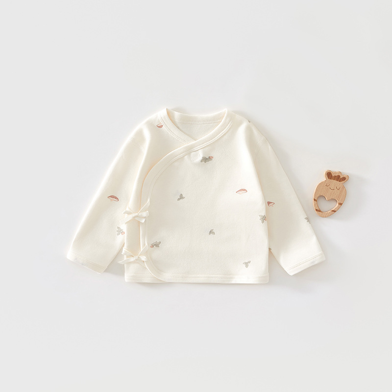 Velvet white flower half back