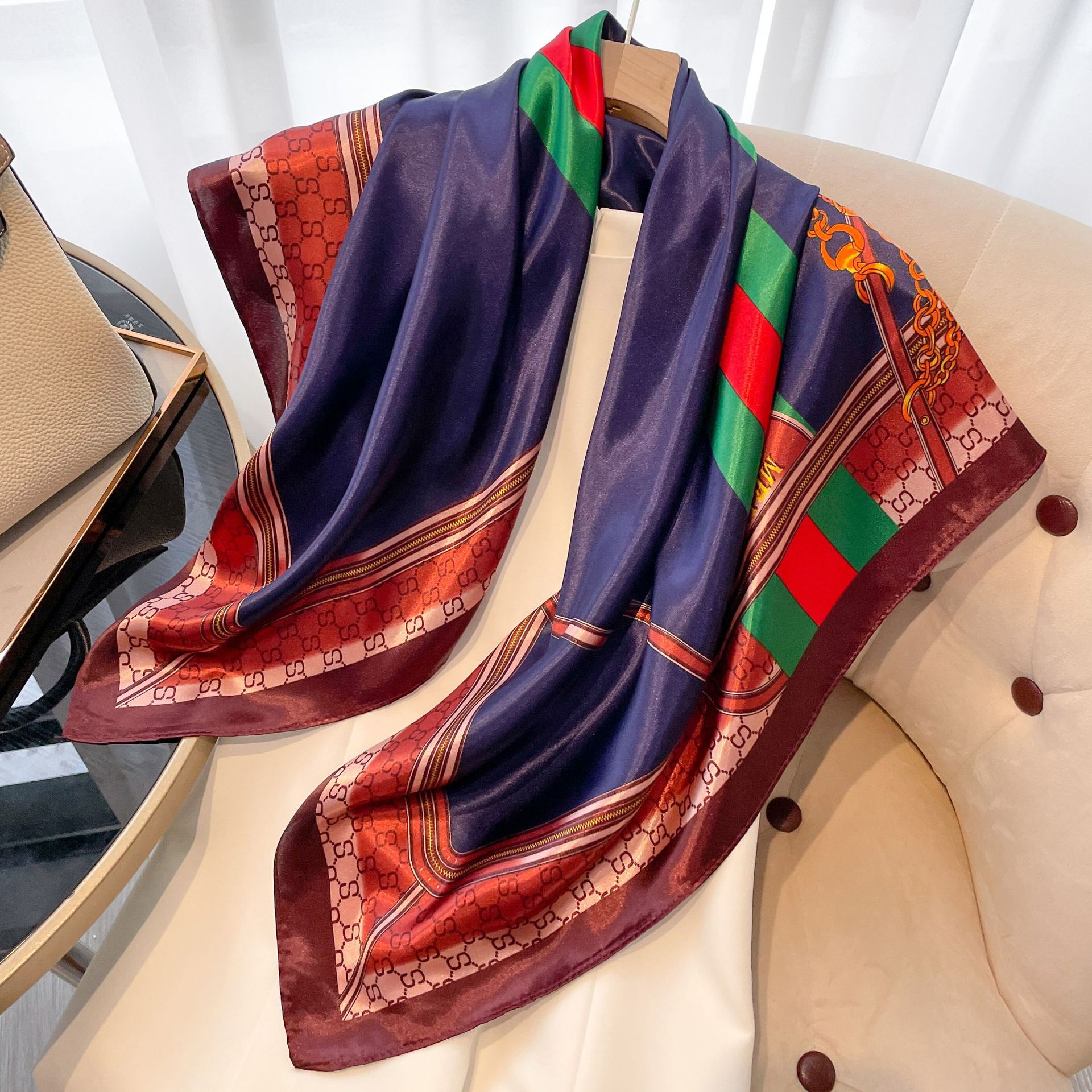 Écharpe de cetim estampada mulher grande xale verão proteção_voghion.com