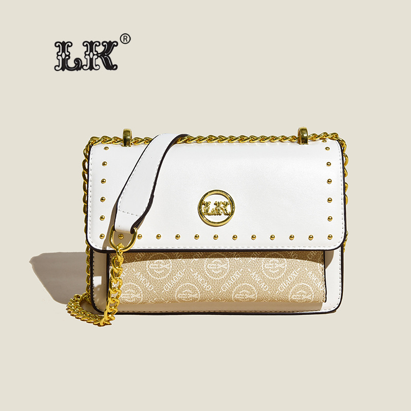 2023 Herbst Neue Live-Übertragung Beliebte Einzelschulter Diagonalkette Niet Kleine Quadratische Damentasche Fabrik Direktverkauf und Lieferung_voghion.com