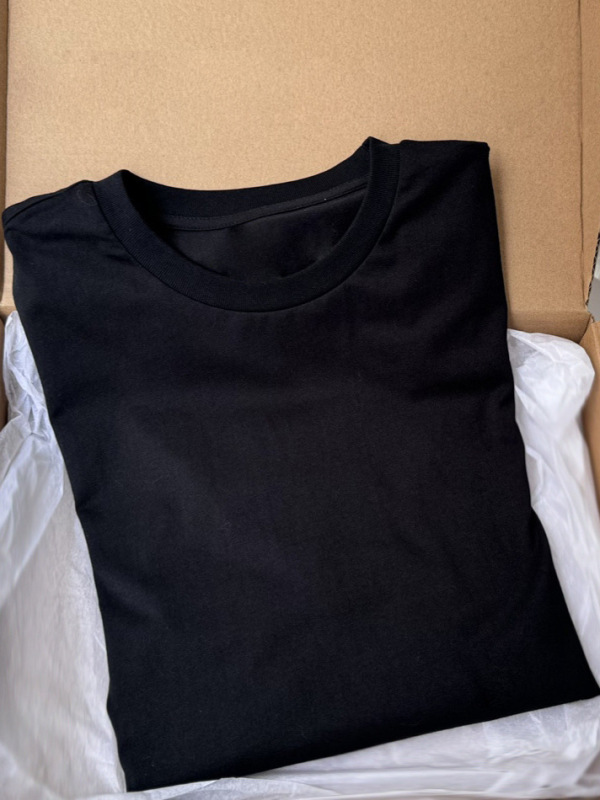 男性の4色の馬の刺繍の簡単な丸首の純綿の半袖のtシャツの純色の2025夏は底のゆったりしているカジュアルな上着を打ちます。|undefined
