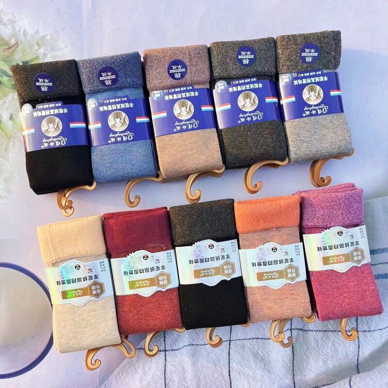Pretty and exquisite new alpaca wool Japanese and Korean color men's and women's thick double needle cotton surface heating warm sweat-absorbent snow socks