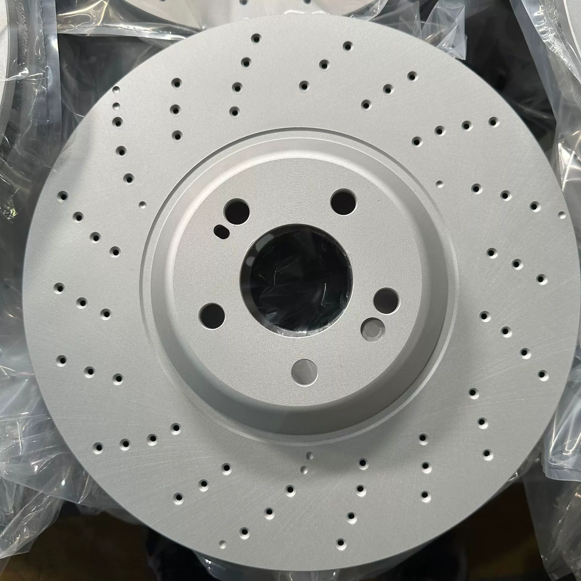 A2224200272适用奔驰 S-CLASS (W222, V222, X222)[2013-]刹车盘