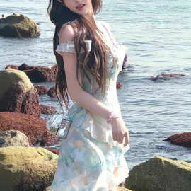 薄暮之海 夏季甜美小清新碎花显瘦辣妹连衣裙2025新款 可一件代发