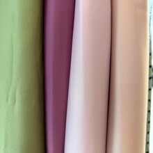 ��ɫ�A����혻������B��ȹ���b���϶�ɫ���x