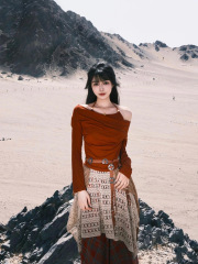 大西北新疆川西云南旅游穿搭女装早秋挂脖T恤格纹半身裙子废土风