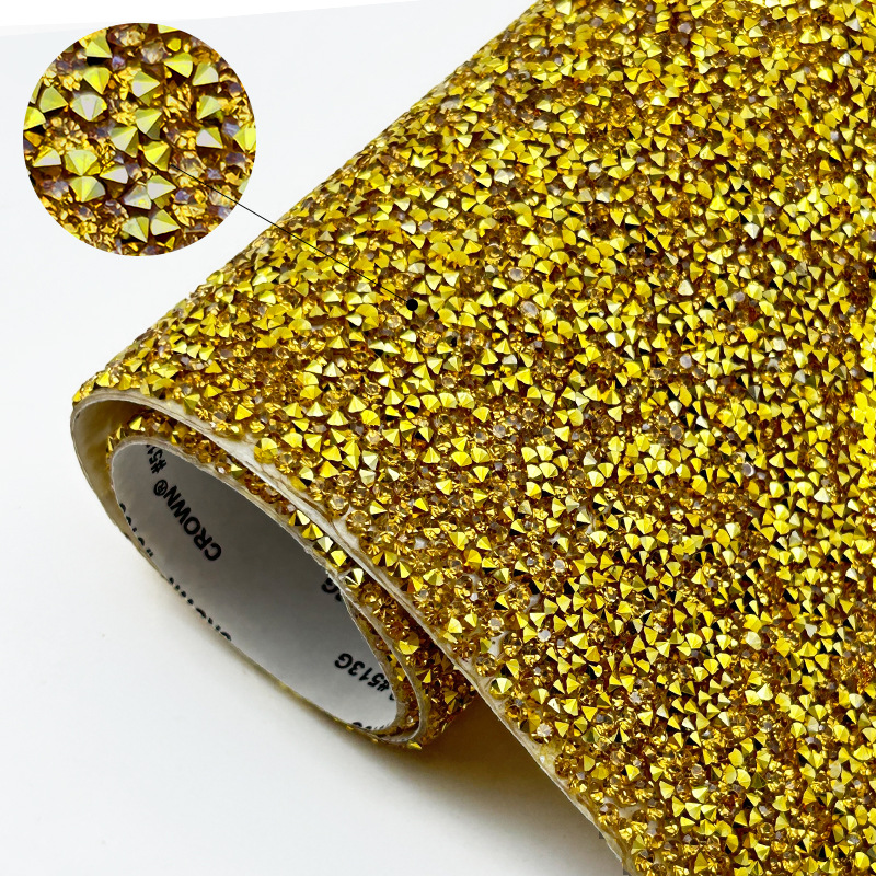 Pegatinas de diamantes de imitación de resina al por mayor de fábrica Pegatinas de diamantes de imitación autoadhesivas para la decoración del automóvil Pegatinas de diamantes de imitación Parche de vestido de novia de bricolaje