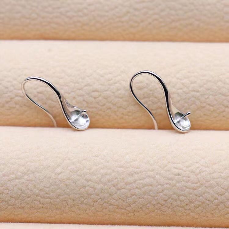 Brass Pearl Holder Earrings 3