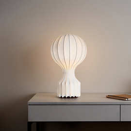 意大利蚕丝灯具后现代简约卧室ins床头样板房北欧热气球装饰台灯