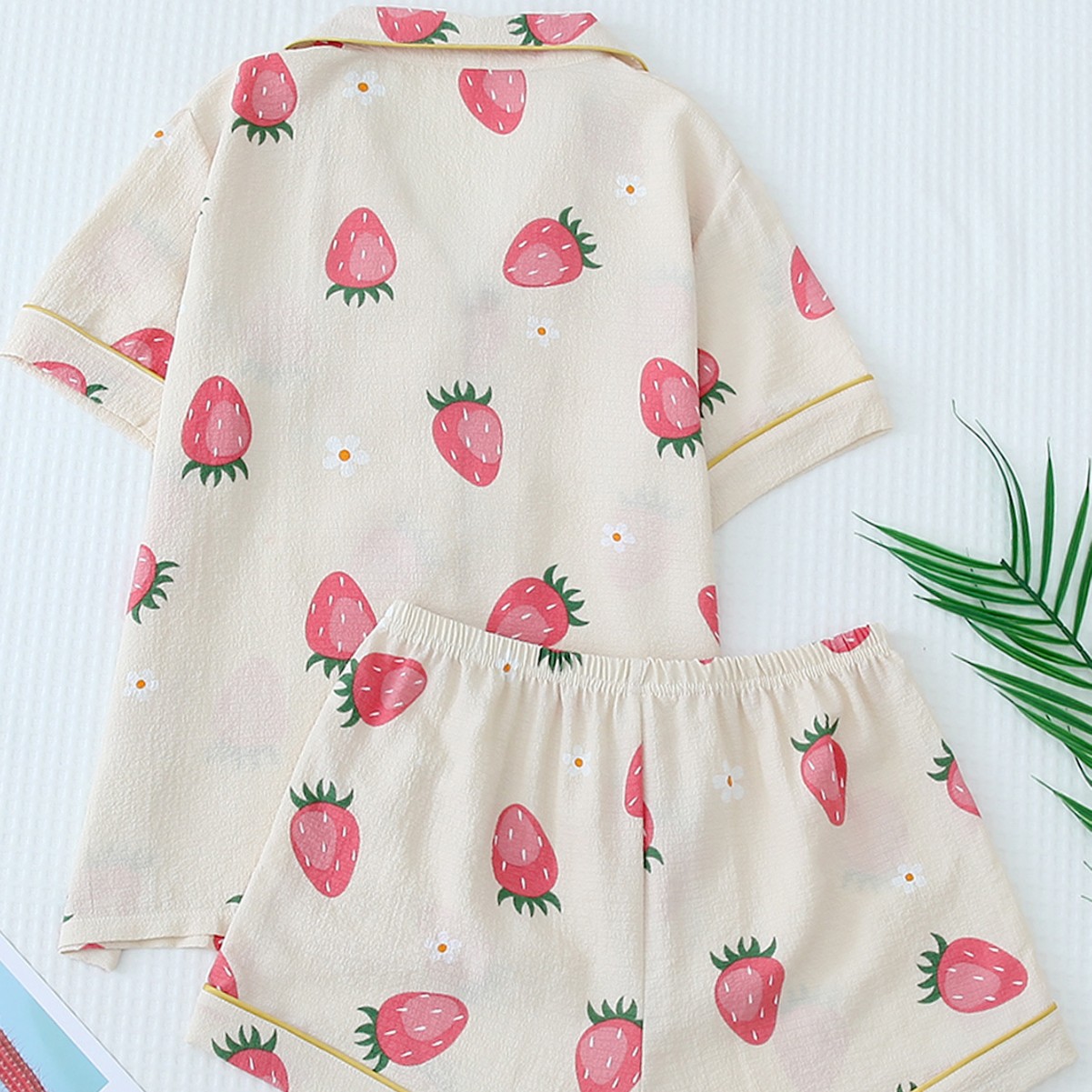 Sous-vêtements et vêtements de nuit Pyjamas et vêtements d'intérieur à fraises pour femmes Vêtements de nuit confortables et mignons pour occasions formelles et décontractées pour femmes_voghion.com