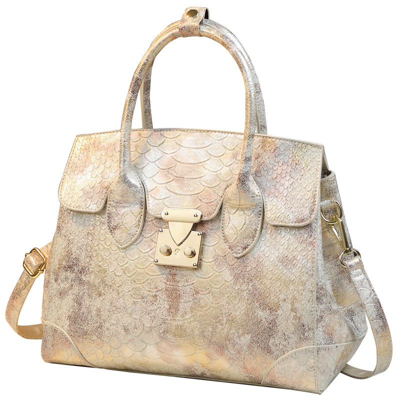 Luxusní dámská kabelka s pythonovým vzorem, nový model roku 2024 pro matky středního věku, velká a všestranná crossbody kabelka._voghion.com