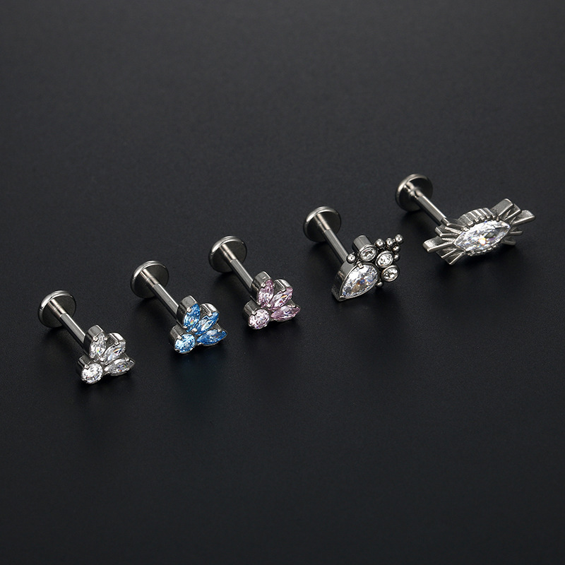 Fashion Flower Titanium Steel Plating Zircon lip stud 1 Piece