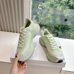 鼎版外贸6联名运动跑鞋情侣款25夏季新款超轻减震透气网面徒步鞋