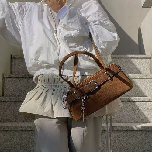 2025 Korean niche design bag online bestseller crossbody handbag shoulder bag underarm bag with belt buckle, Korean women's bag