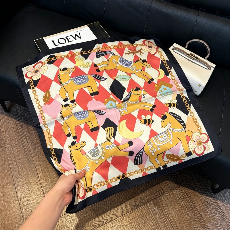 Colección 70*70 nuevo estilo bufanda de seda azul sensación de alta calidad imitación bufanda cuadrada de seda moda todo-fósforo bolsa atada bufanda de pelo