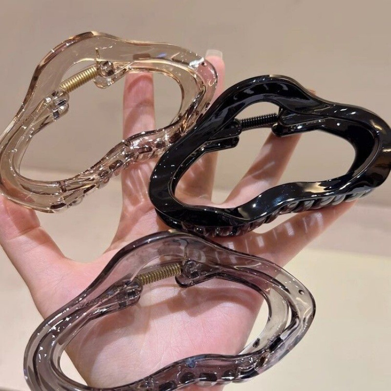 Non-metallic Acrylic Hair Accessories Cloud Ice-transparent High-grade Hair Accessories Large Grab Clip Elegant All-match Bridal Shark Non-metallic Acrylic Hair Accessories Cloud Ice-transparent High-grade Hair Accessories Large Grab Clip Elegant All-match Bridal Shark