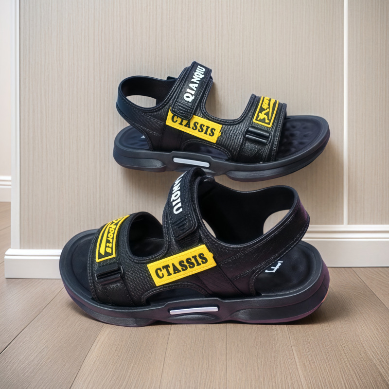 검정색 밑창 + 노란색 라벨 [남아 샌들]