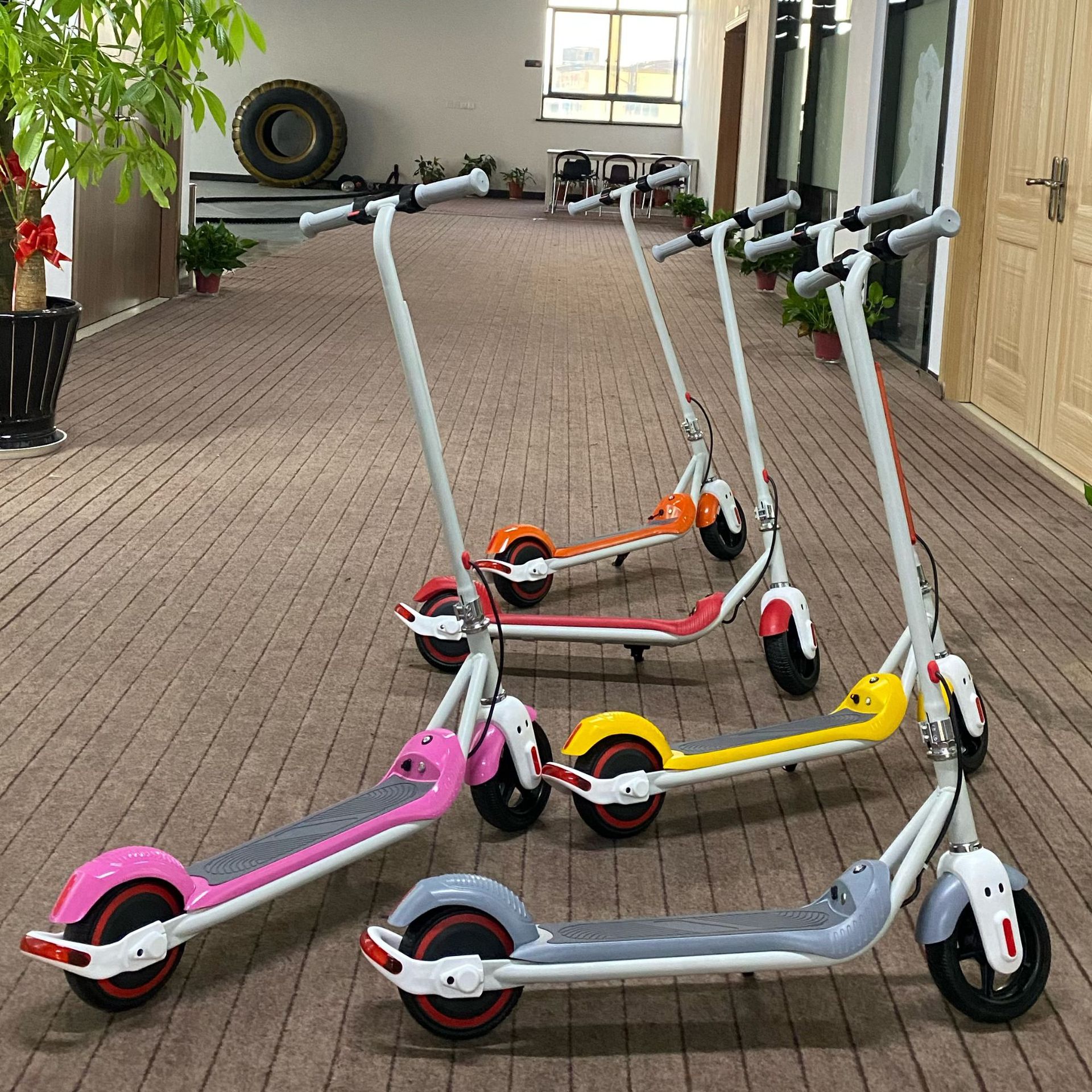 6.5inch child electric scooter