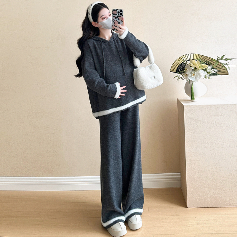 孕妇装2025秋冬新软糯时尚毛衣休闲款连帽拼接撞色阔腿裤孕妇套装|undefined