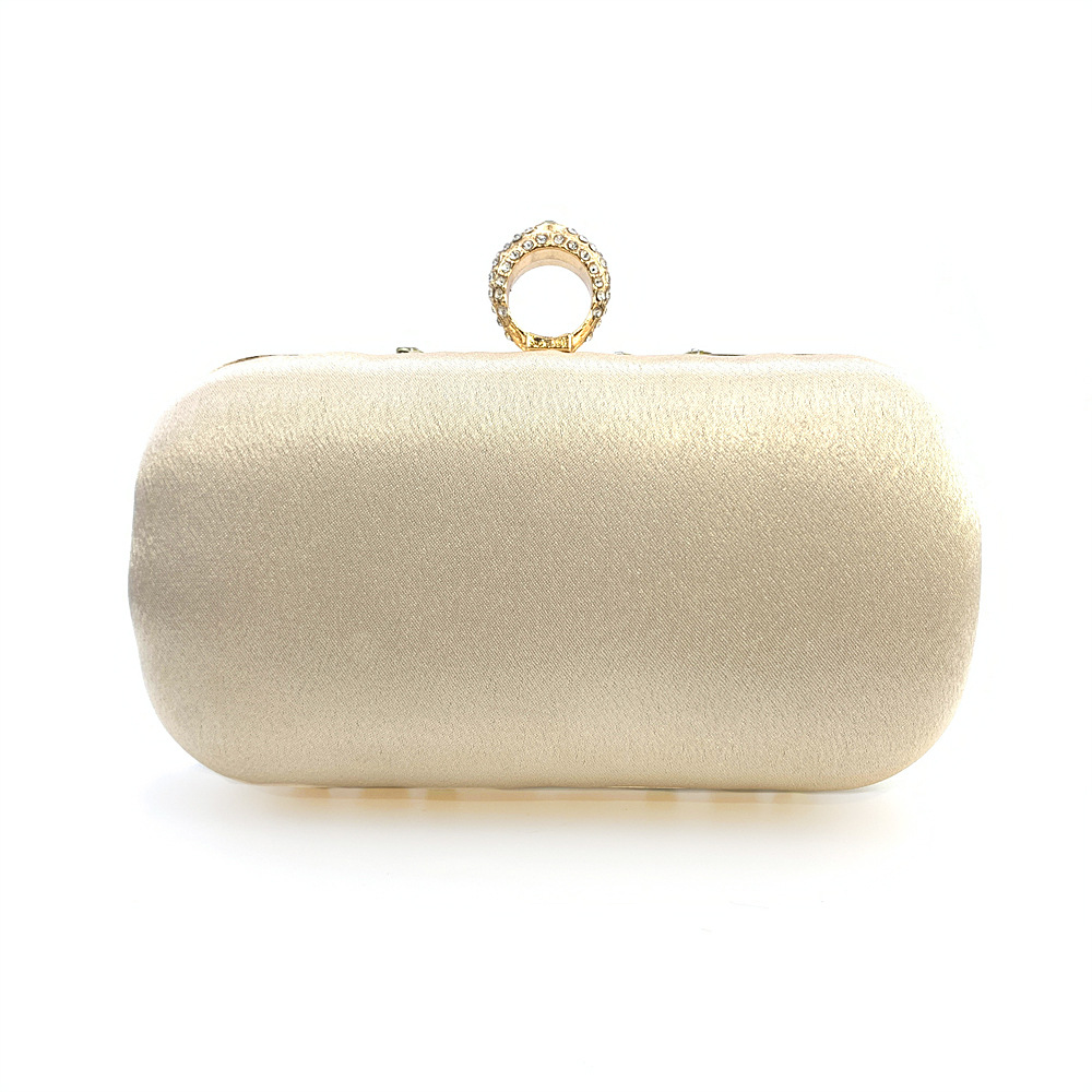 MAC013 Luxury Handbag with Diamond Cheongsam Design from Mariam's Collection21
