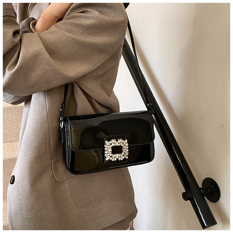 Korean style trendy underarm bag 2025 summer new women's bag, stylish diamond-encrusted single-shoulder bag, patent leather shiny crossbody bag undefined