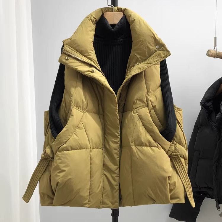 Thick cotton vest for women, short, loose, slimming, stylish and fashionable, perfect for autumn wear.