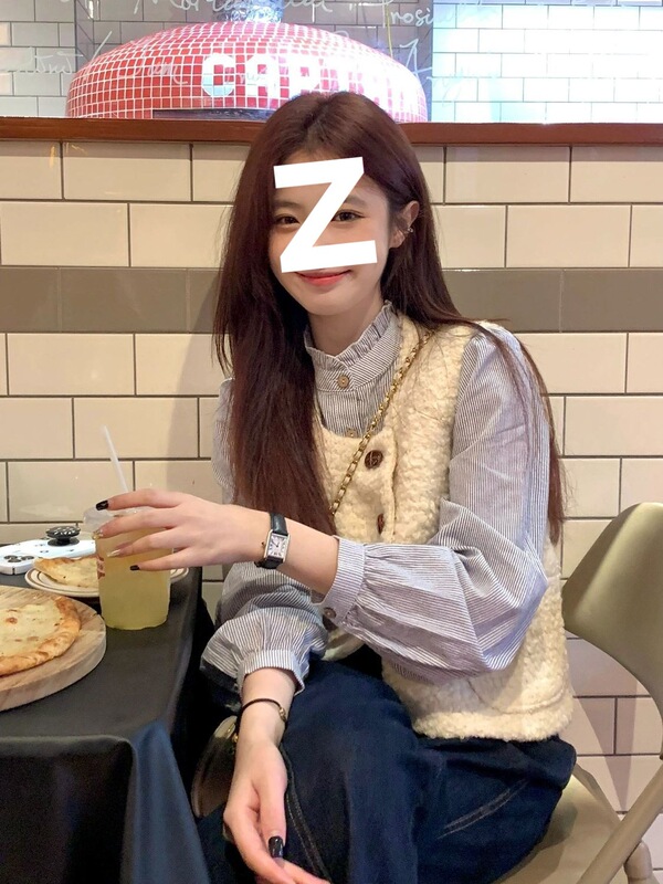 小香风羊羔毛马甲背心女早秋富家千金叠穿长袖条纹衬衫两件套气质|undefined