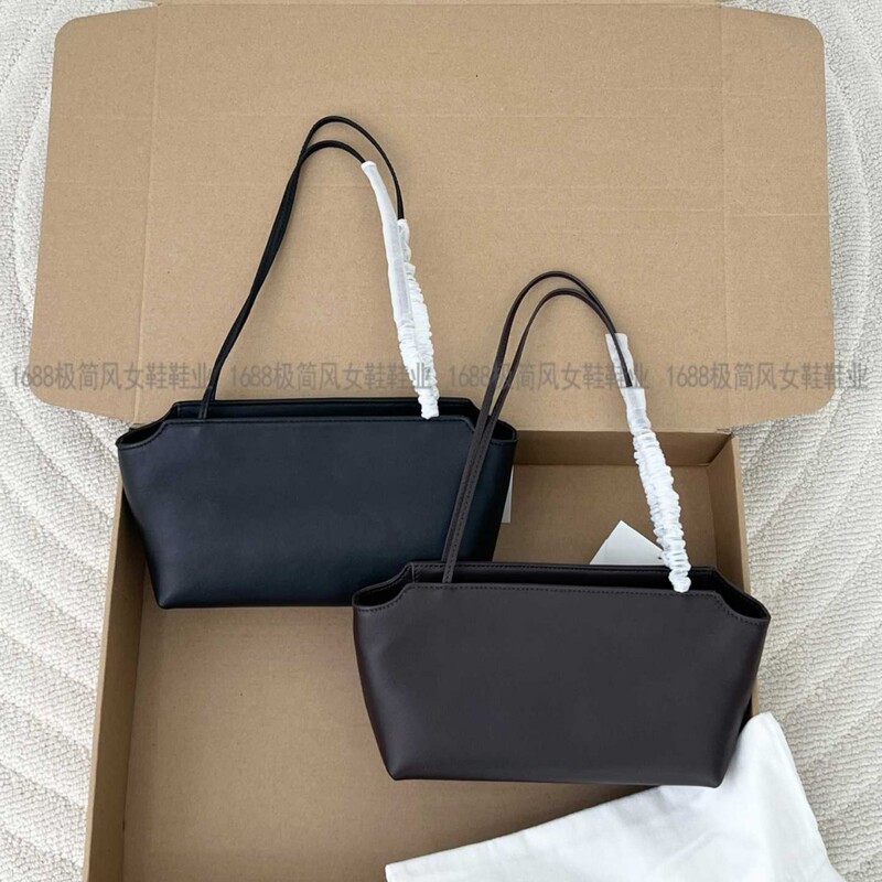 Foreign Trade Export Row Style Terrasse Sheepskin Underarm Bag for Women, High-End Commuter Style, Niche Versatile Genuine Leather Shoulder Bag Foreign Trade Export Row Style Terrasse Sheepskin Underarm Bag for Women, High-End Commuter Style, Niche Versatile Genuine Leather Shoulder Bag