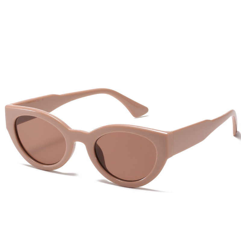 Nueva moda nacional retro ojo de gato gafas de sol hombres y mujeres UV400 color claro Comercio exterior tiktok Internet celebridad gafas de sol suministro directo de fábrica