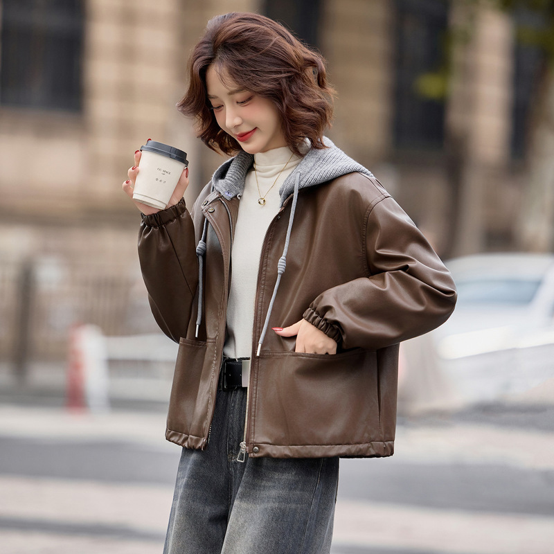 Hooded Velvet Thickeneded Leather Jacket for Women 2025 Winter New Style Fashionable Leather Jacket Top Yg83008