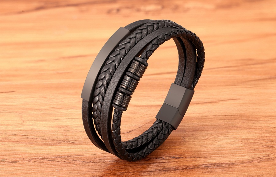 31g Weight wristband Classification Leather Rope, Titanium Steel Chain Material Vintage Style Classic Style Solid Color Pu Leather Titanium Steel Plating Men's Wristband Men Cord & Leather Bracelets