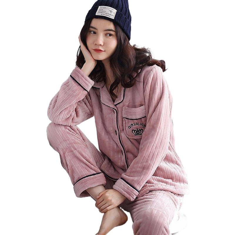 Pijamas de invierno de mujeres de invierno grueso con ropa de franela de terciopelo otoño y invierno de mediana edad Coral Pijamas damas de primavera y otoño