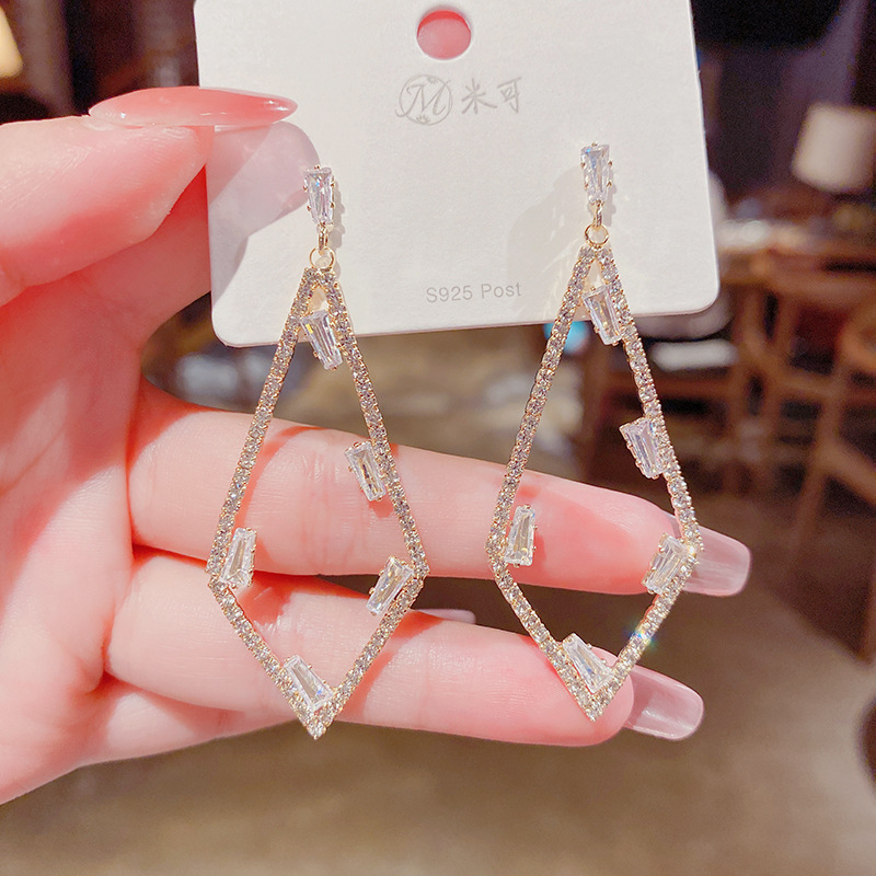 Fashion Diamond Pendant Inlaid Zircon Earrings Copper Earringspicture3